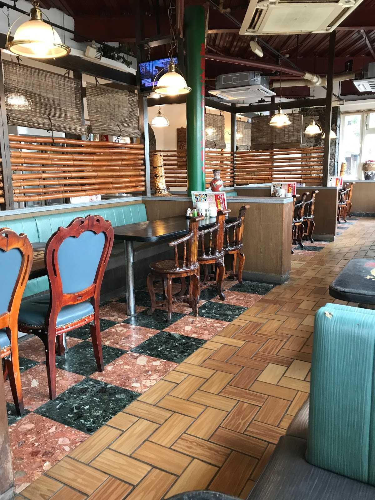 餃子菜館てんじく 西明石店 施設詳細